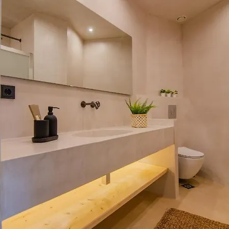 Youtopia Chora (Ios)